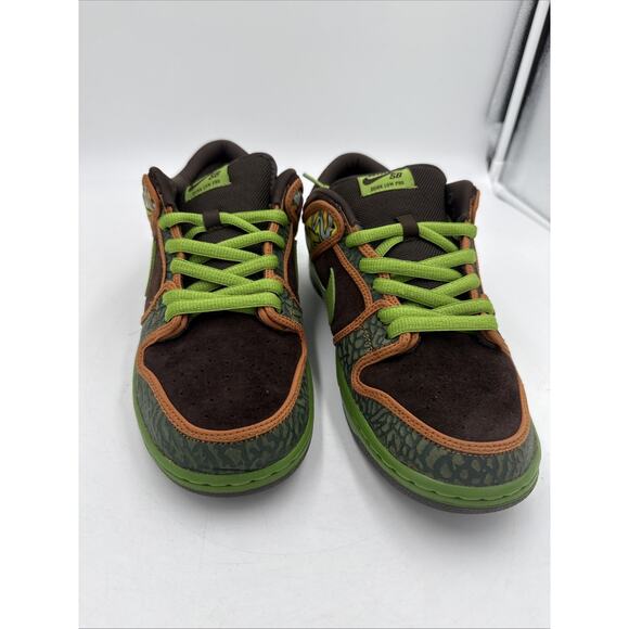 Size 9.5 - Nike SB Dunk Low de la soul 2015 - Picture 1 of 8